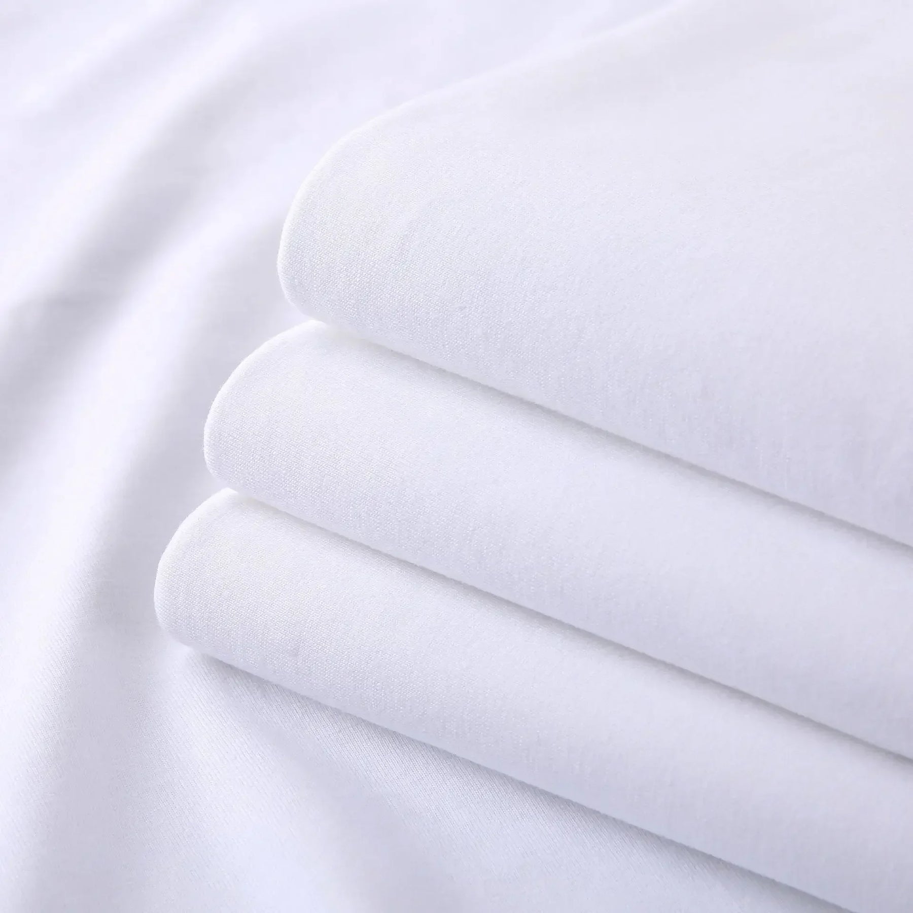 Camiseta Branca Manga Longa em Algodão Premium